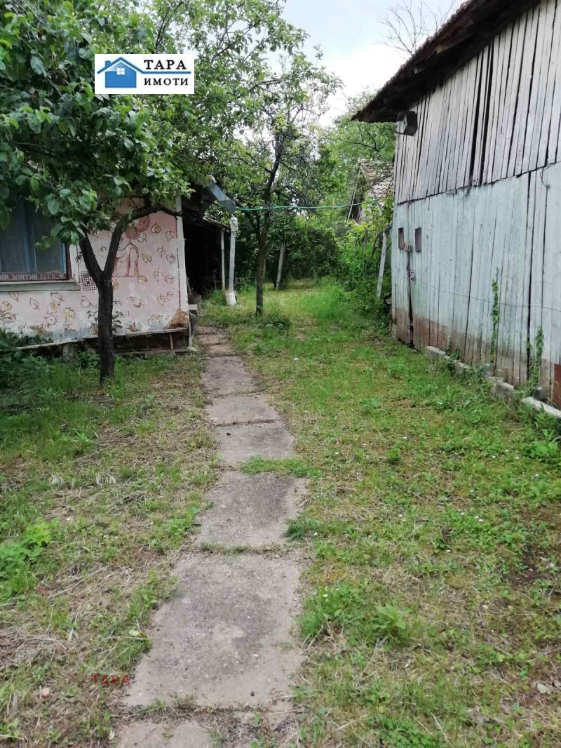 Продава КЪЩА, с. Белотинци, област Монтана, снимка 13 - Къщи - 52813931