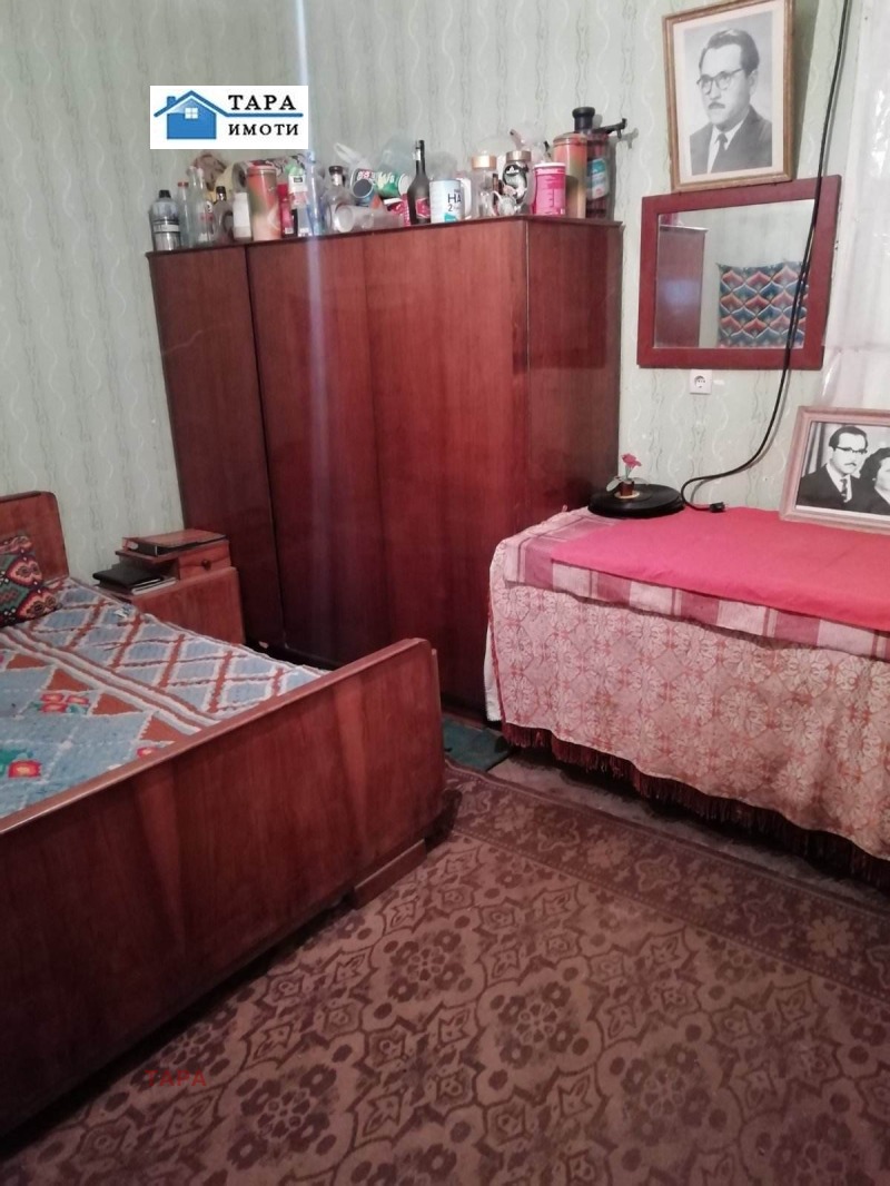 Продава КЪЩА, с. Белотинци, област Монтана, снимка 2 - Къщи - 53116706