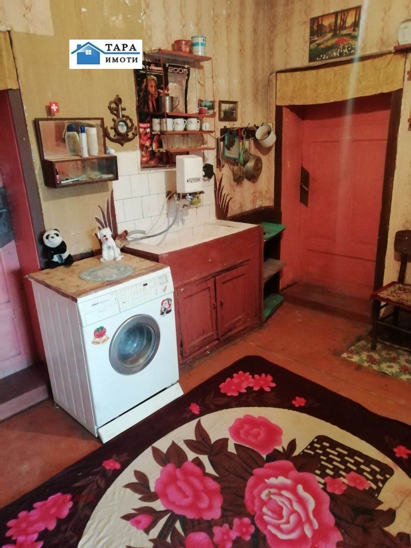 Продава КЪЩА, с. Белотинци, област Монтана, снимка 6 - Къщи - 52813931