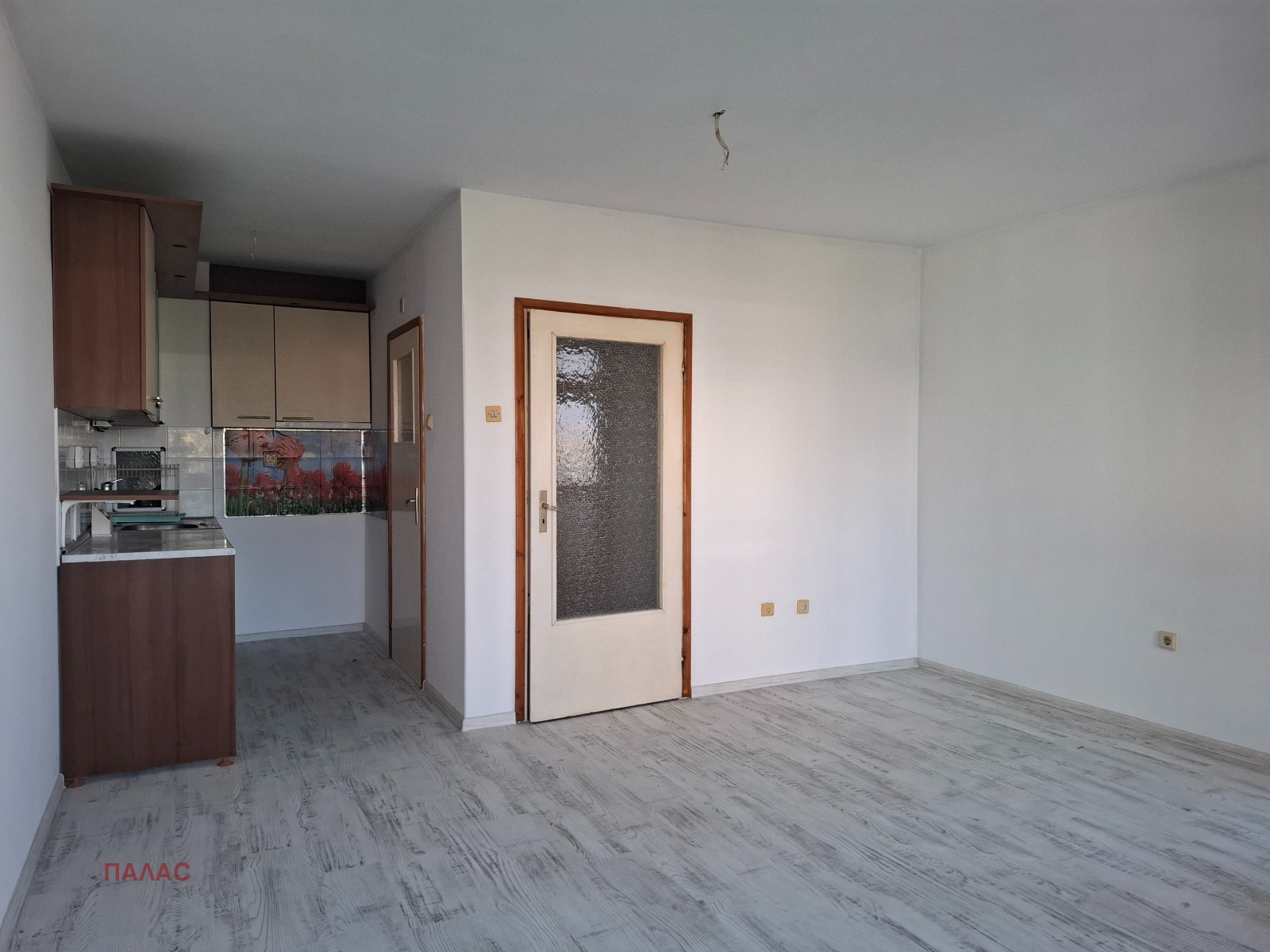 Продава 1-СТАЕН, гр. Бургас, Славейков, снимка 3 - Апартаменти - 55951971