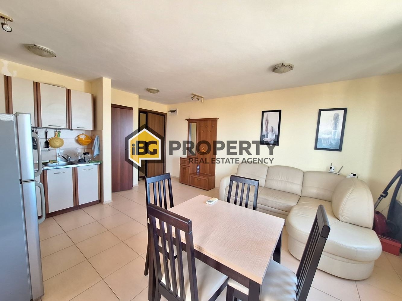 Продава 2-СТАЕН, гр. Бяла, област Варна, снимка 2 - Апартаменти - 53122156