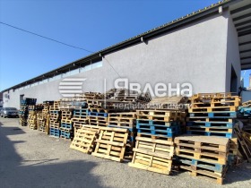 Almacenamiento Industrialna zona - Sever, Plovdiv