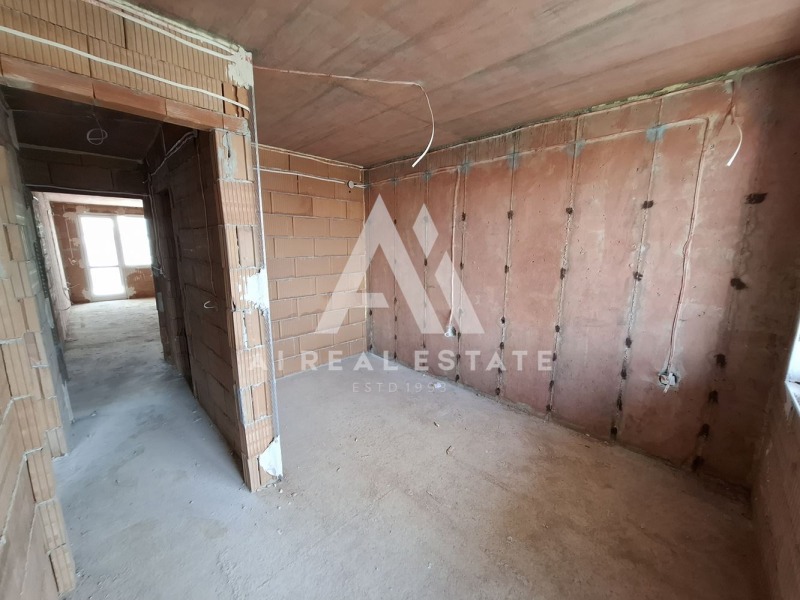 Eladó  2 hálószobás Pleven , Sirok centar , 90 négyzetméter | 71756169 - kép [6]