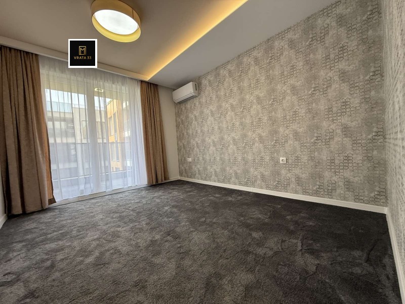 Продава 3-СТАЕН, гр. Пловдив, Остромила, снимка 2 - Апартаменти - 52770549