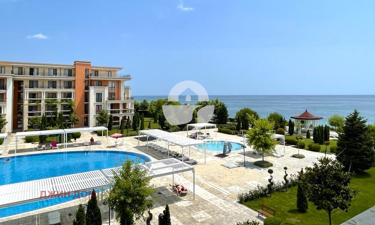 Продава  1-стаен област Бургас , гр. Свети Влас , 40 кв.м | 44268086