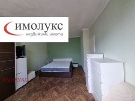 2 Schlafzimmer Oborishte, Sofia 4