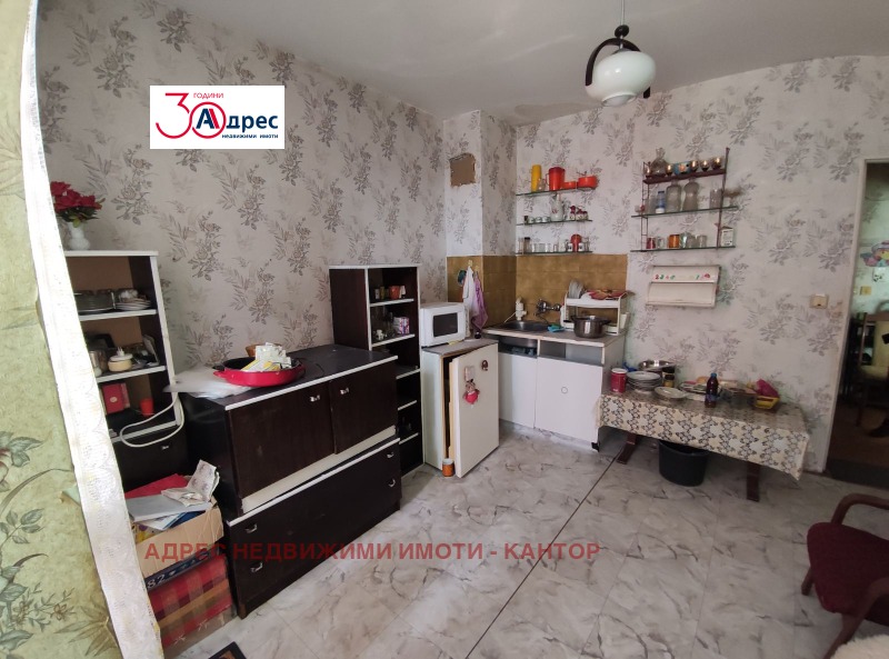 Продава 1-СТАЕН, гр. Пазарджик, Изток, снимка 2 - Aпартаменти - 47521266