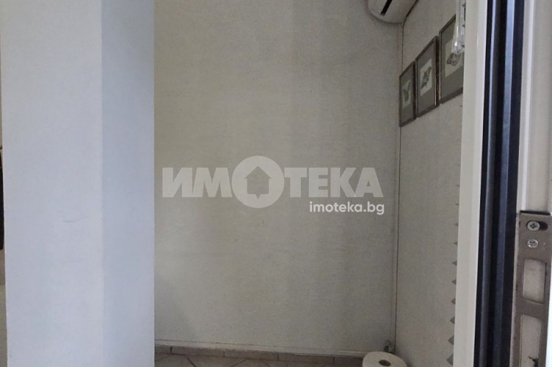 Продава МАГАЗИН, гр. София, Лозенец, снимка 2 - Магазини - 52007610