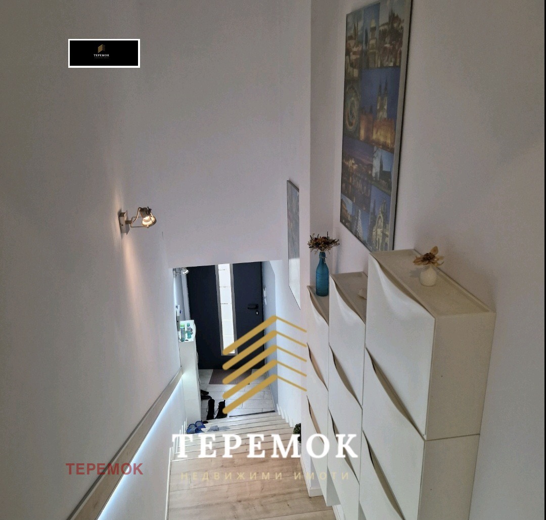 Продава 3-СТАЕН, гр. Шумен, Център, снимка 2 - Апартаменти - 55958568