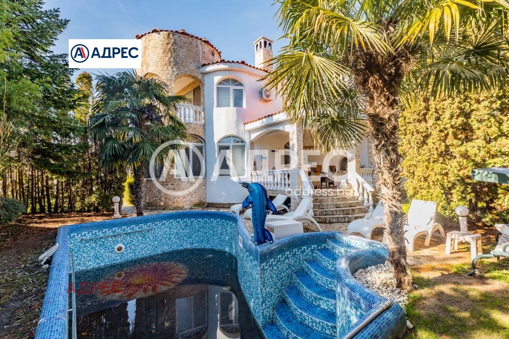 Продава КЪЩА, гр. Варна, м-т Долна Трака, снимка 2 - Къщи - 53766324