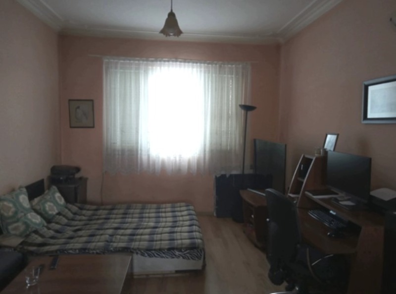 Продава  2-стаен, град София, Център •  200 000 EUR • ID 84230440 — holmes.bg - [1] 