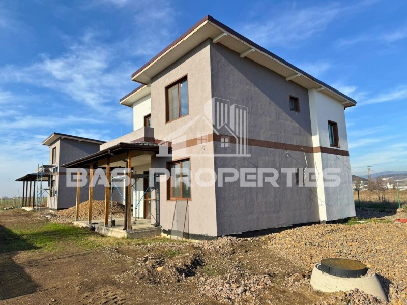 Продава КЪЩА, гр. Костинброд, област София област