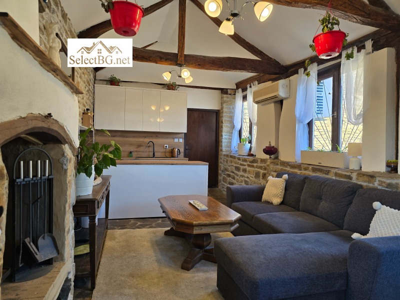 Продава КЪЩА, с. Гостилица, област Габрово, снимка 5 - Къщи - 53358583