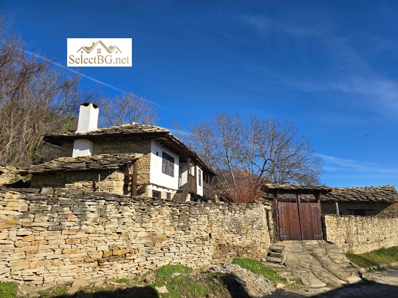 Продава КЪЩА, с. Гостилица, област Габрово