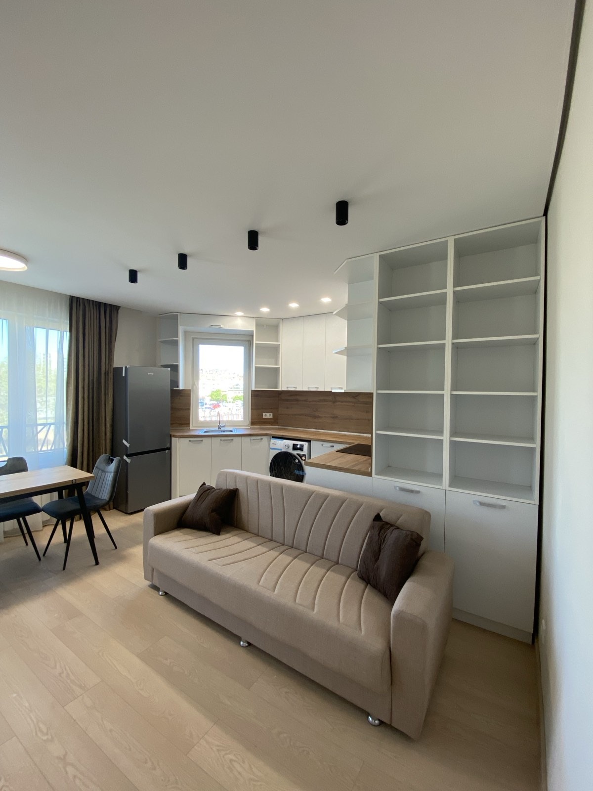 Продава 2-СТАЕН, гр. София, Студентски град, снимка 2 - Апартаменти - 54351779