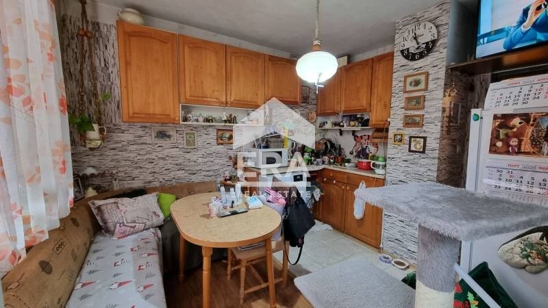 Продава 2-СТАЕН, гр. Ямбол, Център, снимка 2 - Апартаменти - 54042387