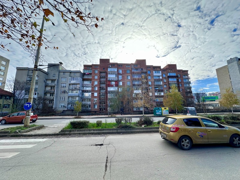 Продава МНОГОСТАЕН, гр. Велико Търново, Център, снимка 16 - Апартаменти - 52610969