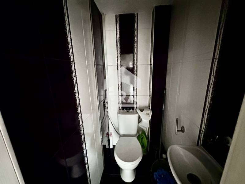 Продава МНОГОСТАЕН, гр. Велико Търново, Център, снимка 11 - Апартаменти - 52610969