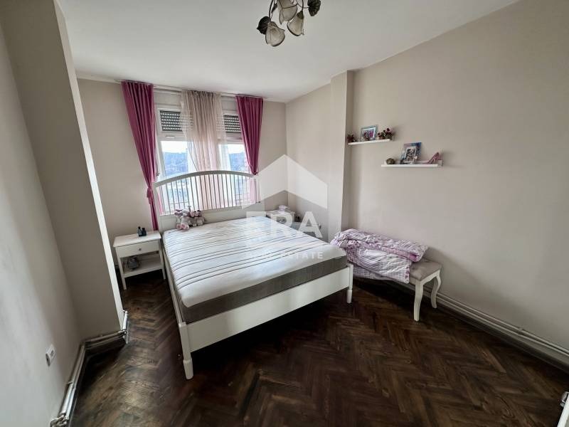 Продава МНОГОСТАЕН, гр. Велико Търново, Център, снимка 6 - Апартаменти - 52610969