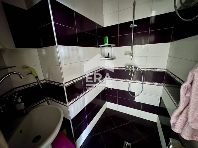 Продава МНОГОСТАЕН, гр. Велико Търново, Център, снимка 12 - Апартаменти - 52610969