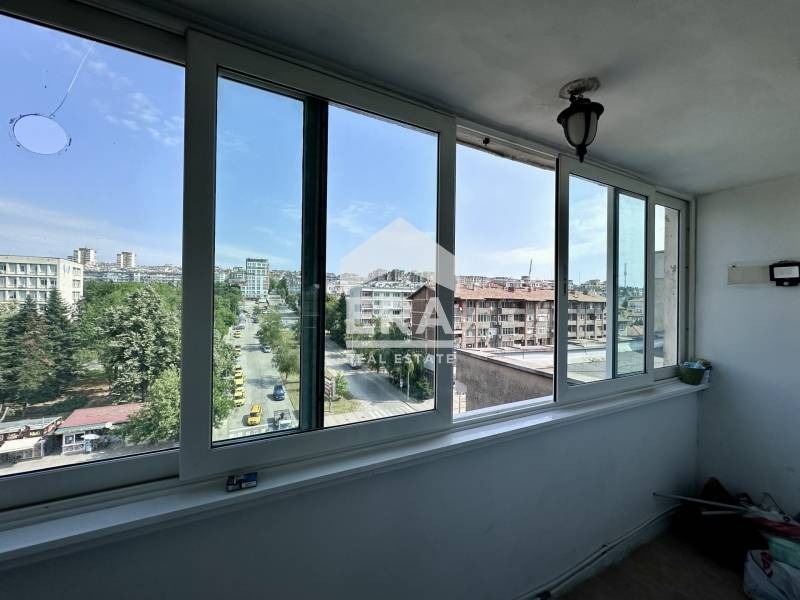 Продава МНОГОСТАЕН, гр. Велико Търново, Център, снимка 10 - Апартаменти - 52610969