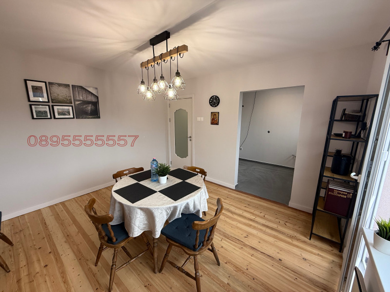 Продава ЕТАЖ ОТ КЪЩА, гр. Берковица, област Монтана, снимка 7 - Етаж от къща - 52779843