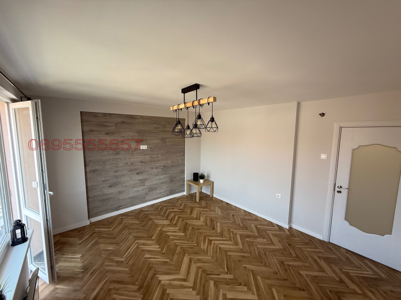 Продава ЕТАЖ ОТ КЪЩА, гр. Берковица, област Монтана, снимка 11 - Етаж от къща - 52779843