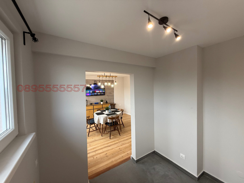 Продава ЕТАЖ ОТ КЪЩА, гр. Берковица, област Монтана, снимка 8 - Етаж от къща - 52779843