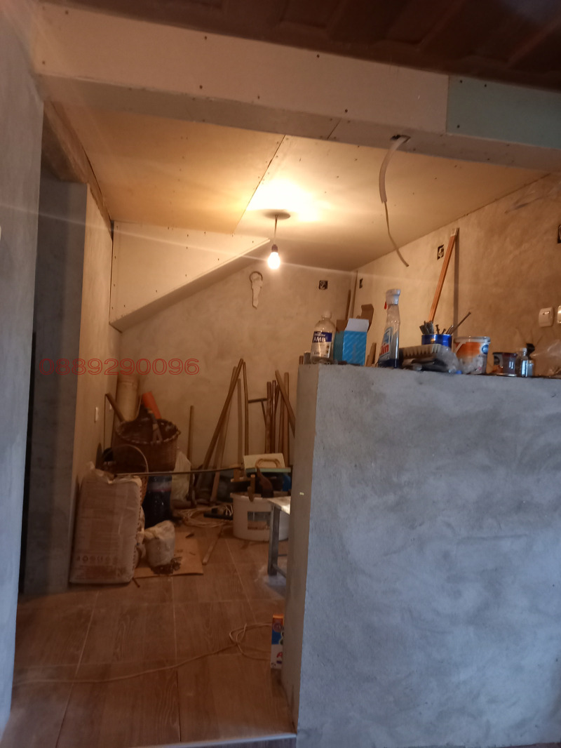 Продава КЪЩА, гр. Елена, област Велико Търново, снимка 14 - Къщи - 52780979