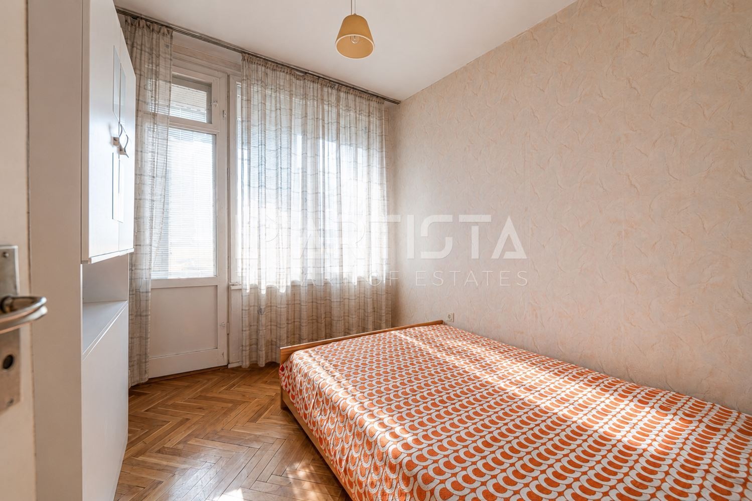 Продава МНОГОСТАЕН, гр. София, Хладилника, снимка 4 - Апартаменти - 56162618