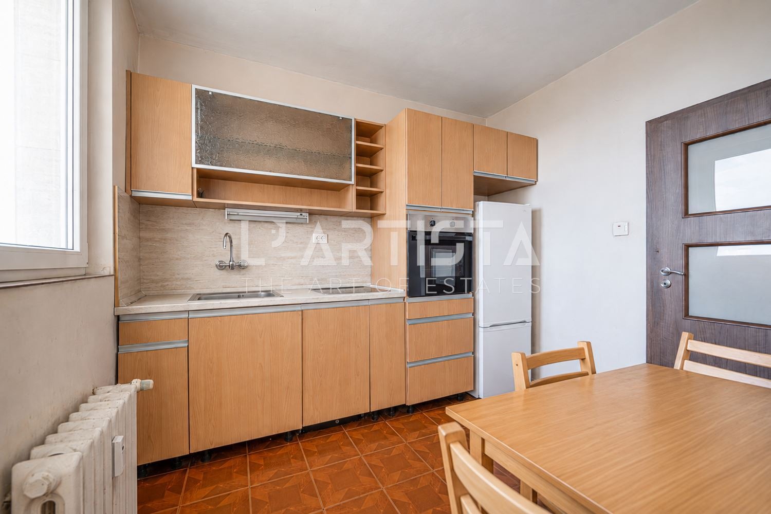 Продава МНОГОСТАЕН, гр. София, Хладилника, снимка 3 - Апартаменти - 56162618