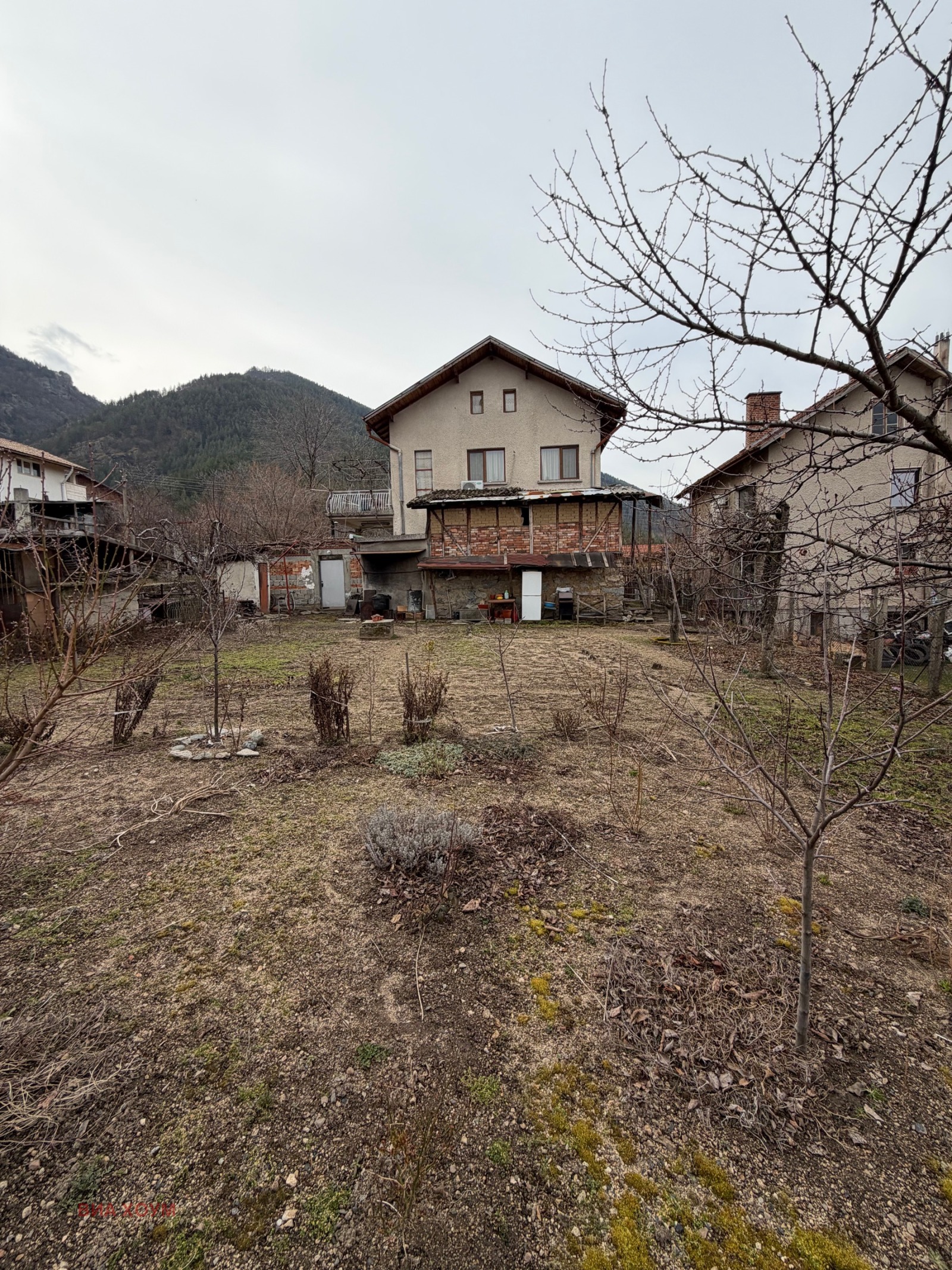 Продава КЪЩА, с. Овчарци, област Кюстендил, снимка 2 - Къщи - 54350511