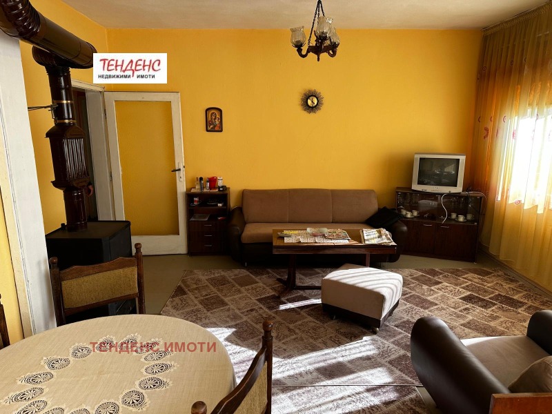 Продава МНОГОСТАЕН в град Кърджали, Център - 120 кв.м / 100 000 € » 195 583.00 лв., ТЕНДЕНС ИМОТИ