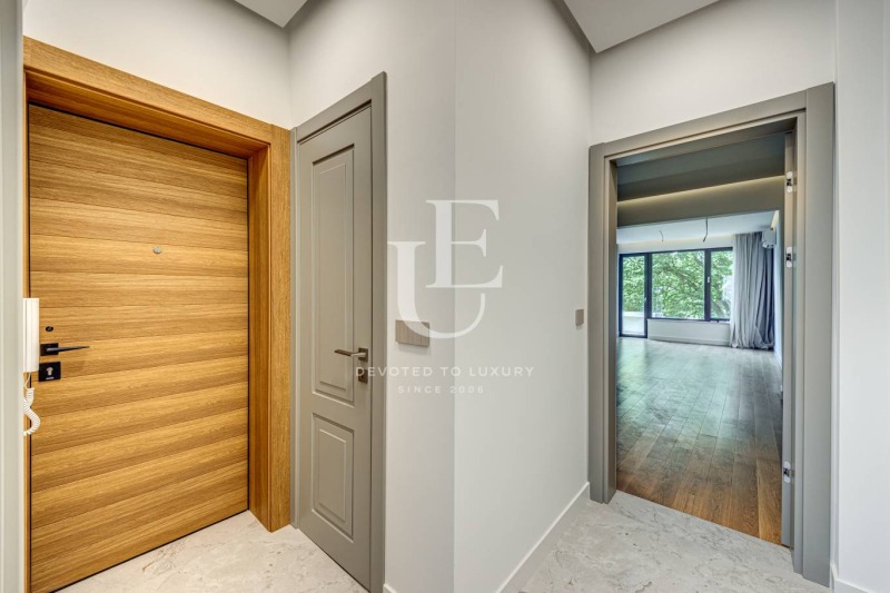 For Sale  2 bedroom Sofia , Oborishte , 93 sq.m | 72558657