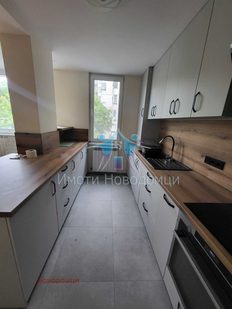 Продава  3-стаен град Шумен , Център , 97 кв.м | 51421675 - изображение [4]
