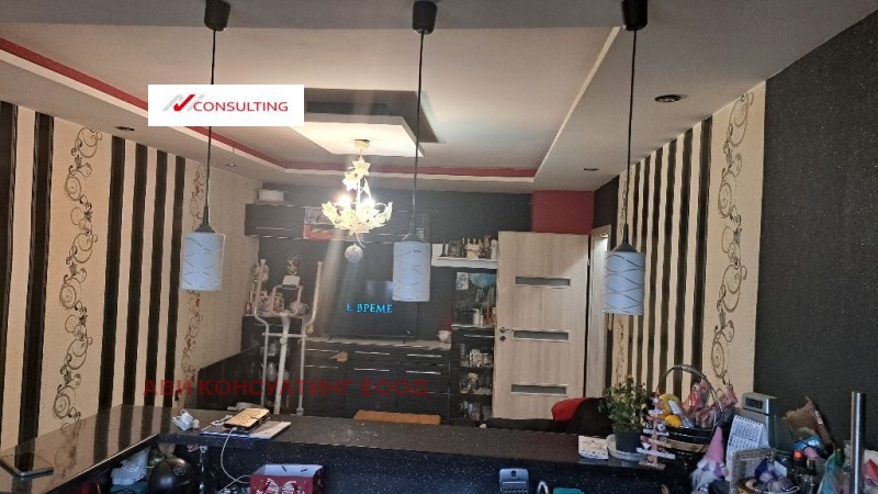 Продава 3-СТАЕН, гр. София, Сухата река, снимка 2 - Апартаменти - 53120600