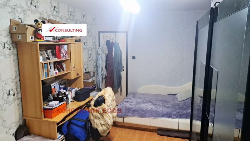 Продава 3-СТАЕН, гр. София, Сухата река, снимка 10 - Апартаменти - 53120600