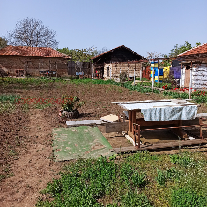 Продава КЪЩА, с. Гецово, област Разград, снимка 2 - Къщи - 52781182
