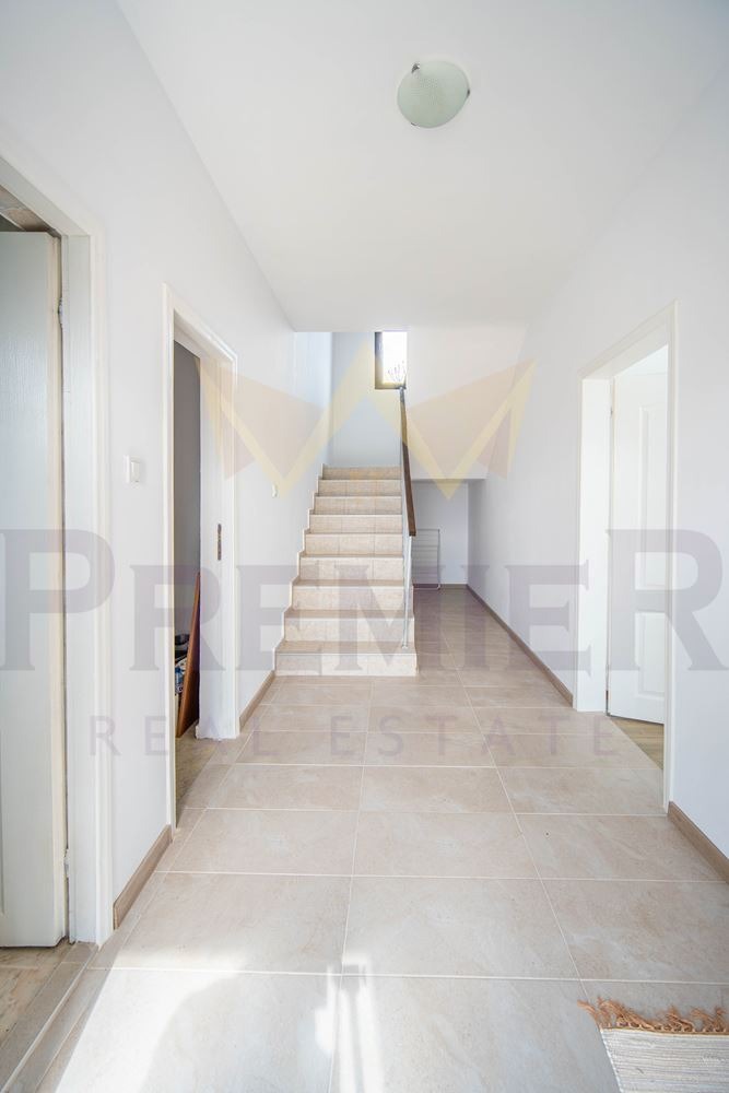 Продава КЪЩА, гр. Балчик, област Добрич, снимка 12 - Къщи - 54136104