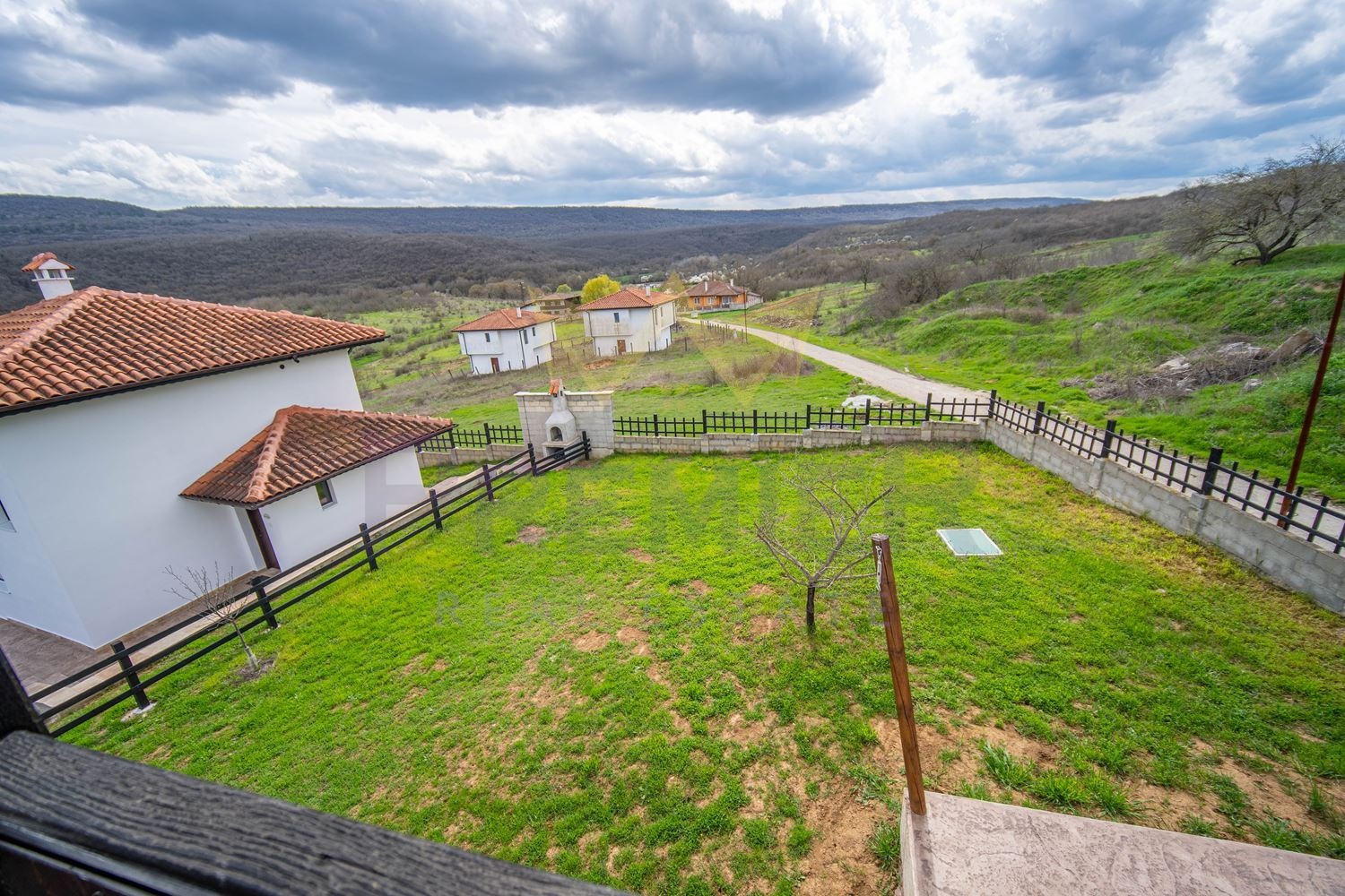 Продава КЪЩА, гр. Балчик, област Добрич, снимка 15 - Къщи - 54136104