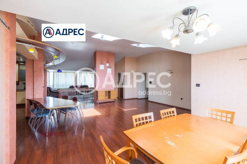 Продава МНОГОСТАЕН, гр. Варна, Център, снимка 7 - Апартаменти - 50627726