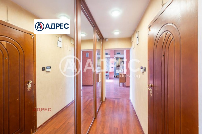 Продава МНОГОСТАЕН, гр. Варна, Център, снимка 12 - Апартаменти - 50627726