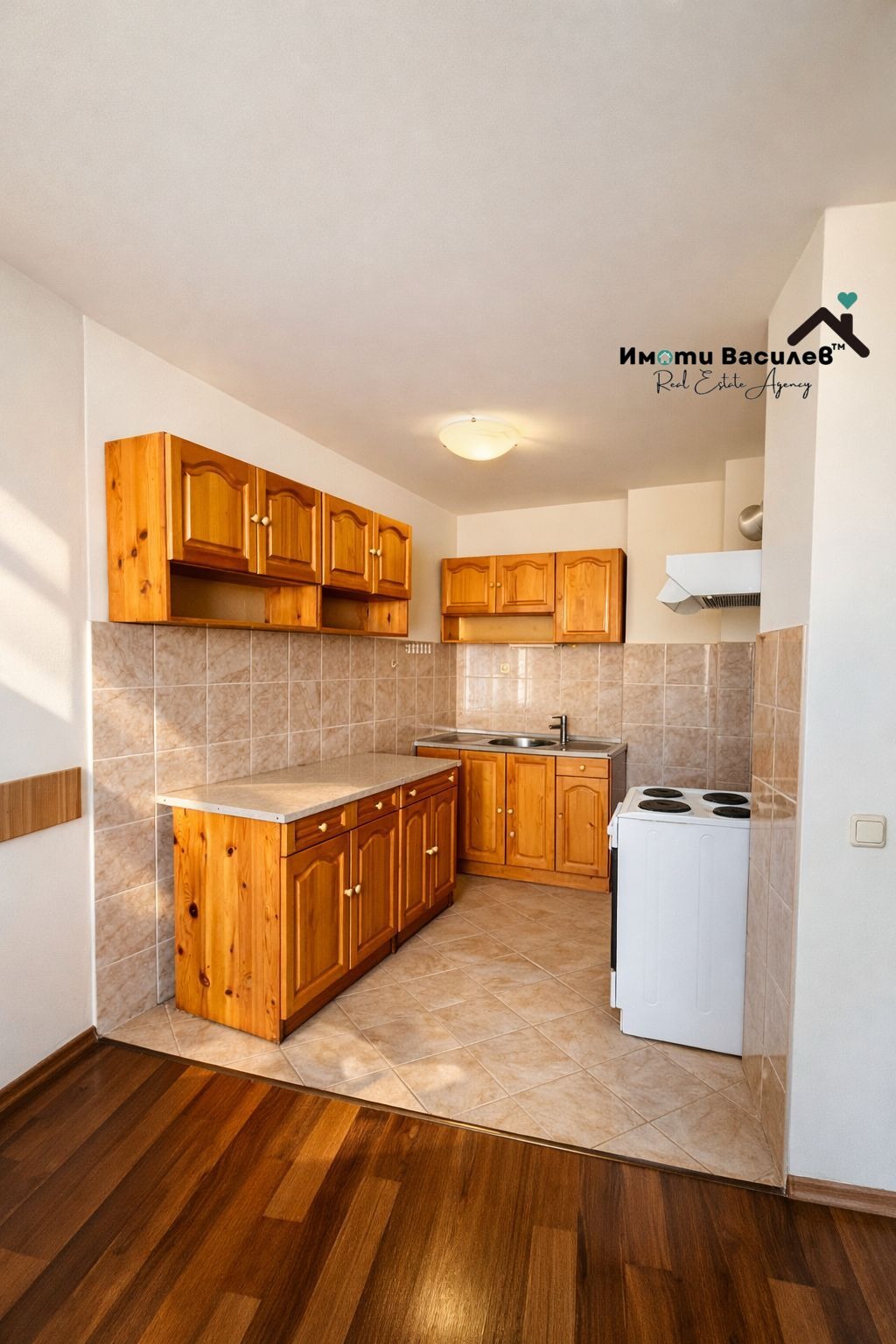 Продава 3-СТАЕН, гр. София, Банишора, снимка 2 - Апартаменти - 54111479