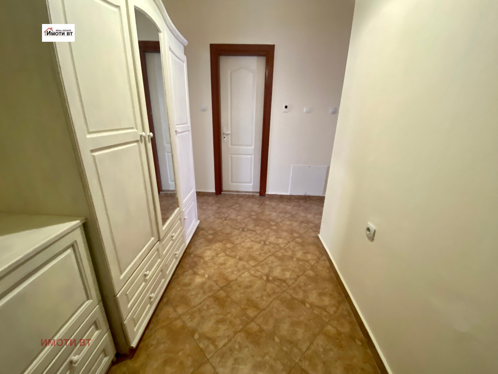 Продава 3-СТАЕН, гр. Велико Търново, Център, снимка 9 - Апартаменти - 55613929