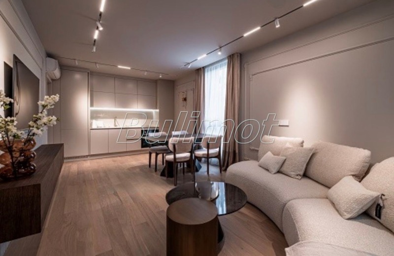 Продава 2-СТАЕН, гр. Варна, к.к. Св.Св. Константин и Елена