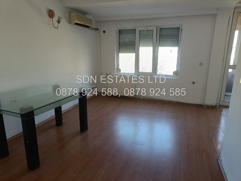 Продаја  2 спаваће собе регион Стара Загора , Казанлак , 85 м2 | 87794623