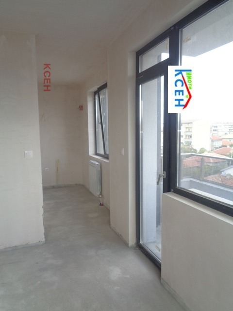 Eladó  2 hálószobás Targovishte , Centar , 110 négyzetméter | 55854382 - kép [2]