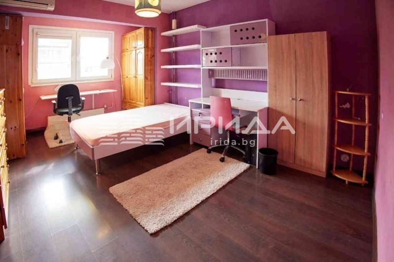 Продава 3-СТАЕН, гр. София, Център, снимка 2 - Апартаменти - 53630159