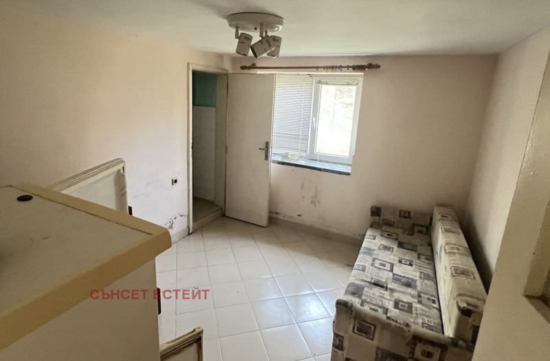 Продава ЕТАЖ ОТ КЪЩА, гр. Поморие, област Бургас, снимка 7 - Етаж от къща - 51187003