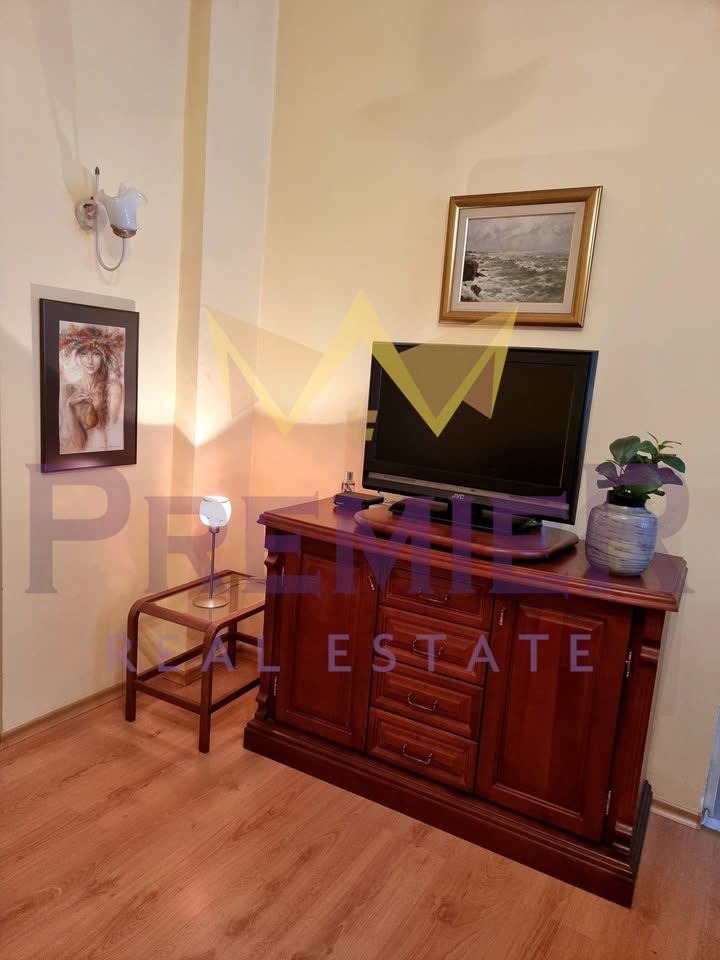 Продава КЪЩА, гр. Варна, Център, снимка 11 - Къщи - 53646528